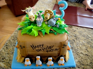 Angry Birds Birthday Cake on Boy Birthday Cakes    Byrdie Girl Custom Cakes